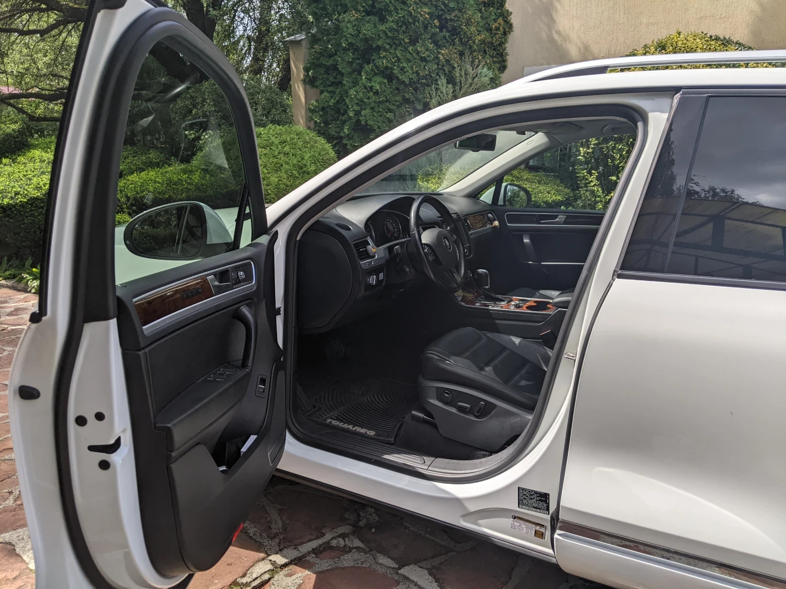 VW Touareg 3.0 TDI, снимка 5 - Автомобили и джипове - 54682617