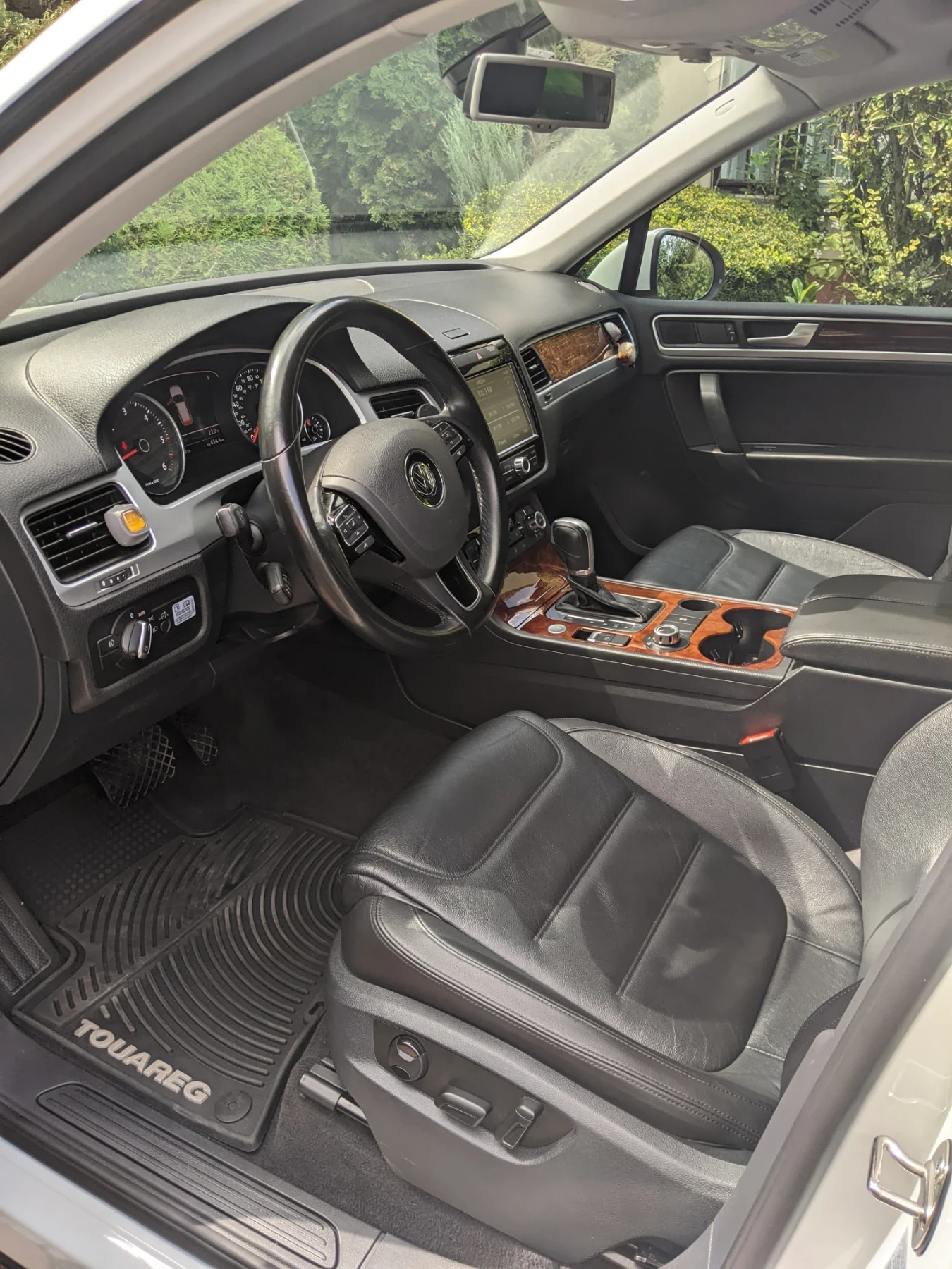 VW Touareg 3.0 TDI, снимка 6 - Автомобили и джипове - 54682617