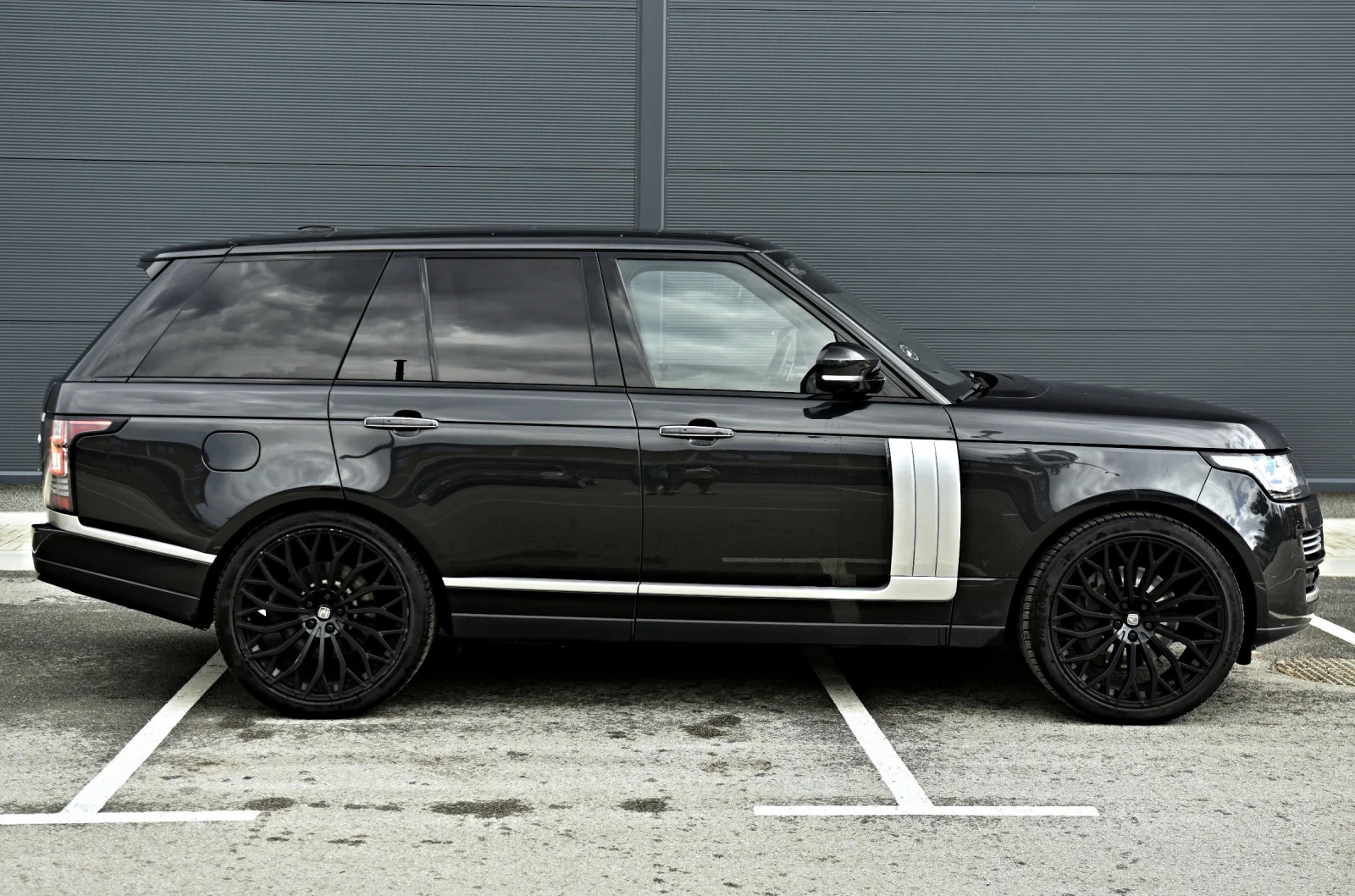 Land Rover Range rover 4.4SDV8/AUTOBIOGRAPHY/FULL/FULL/ЛИЗИНГ, снимка 4 - Автомобили и джипове - 54808750