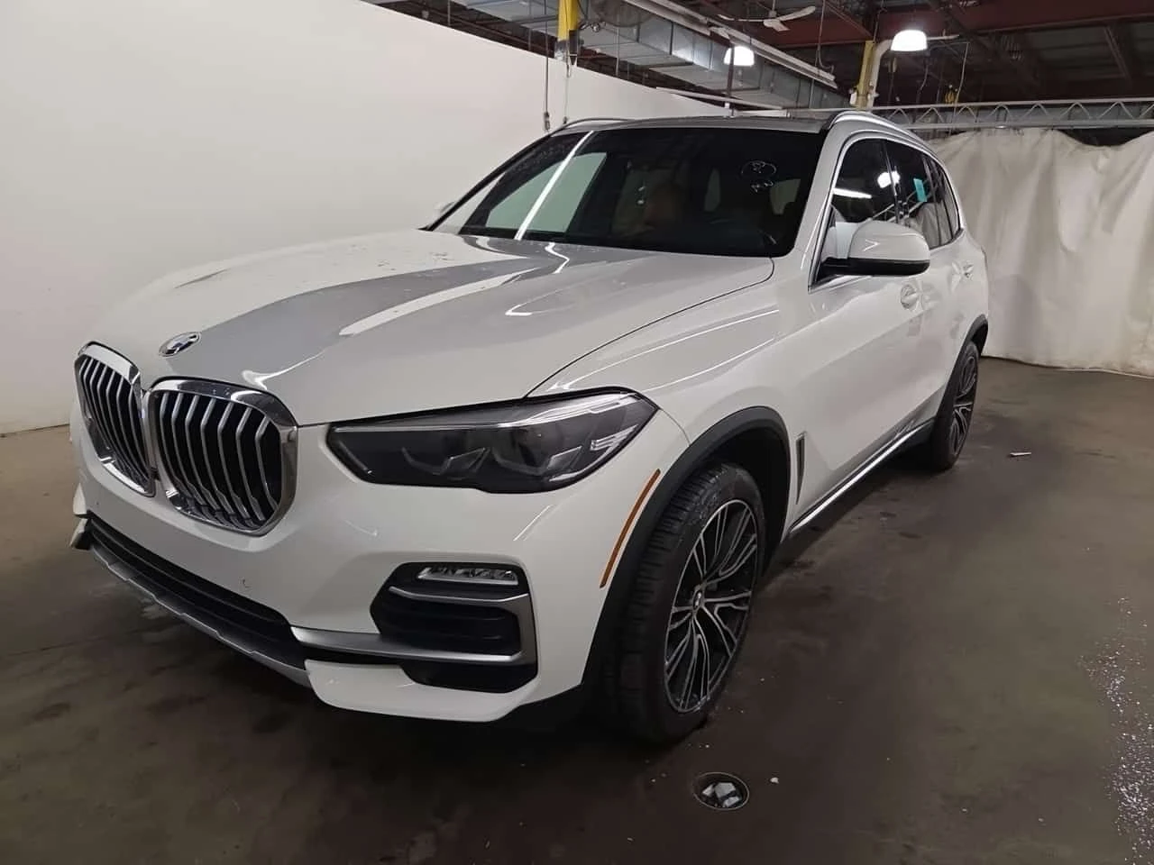 BMW X5 xDrive40i / 360 / АВТОКРЕДИТ