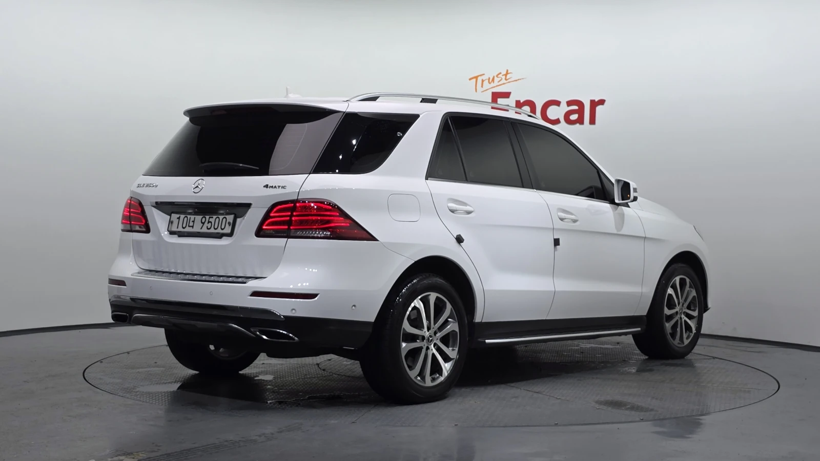 Mercedes-Benz GLE 250 ЕЛ. БАГАЖНИК* BLIND SPOT* ЛЮК* КРАЙНА ЦЕНА, снимка 2 - Автомобили и джипове - 55496204