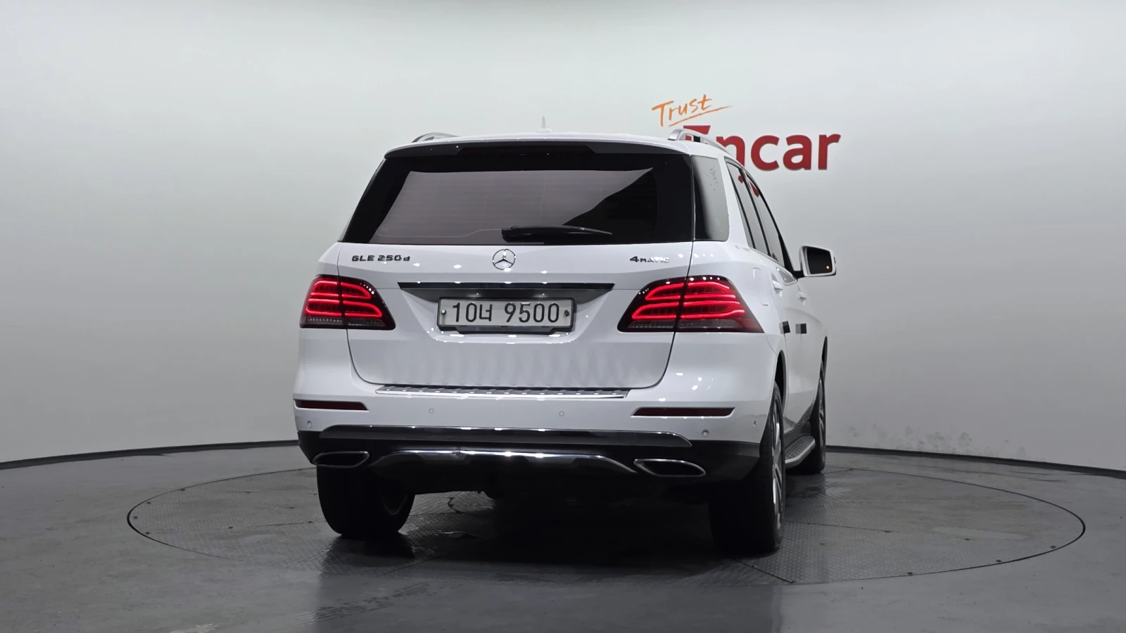 Mercedes-Benz GLE 250 ЕЛ. БАГАЖНИК* BLIND SPOT* ЛЮК* КРАЙНА ЦЕНА, снимка 4 - Автомобили и джипове - 55496204