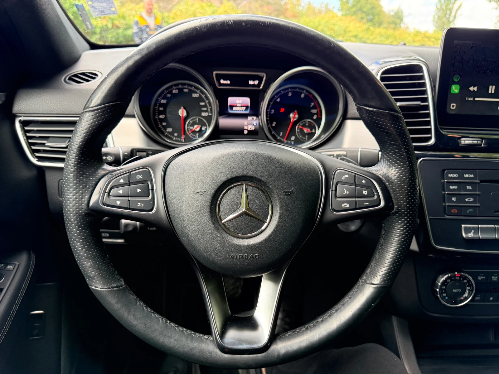 Mercedes-Benz GLE 350 AMG Line, снимка 10 - Автомобили и джипове - 55571852
