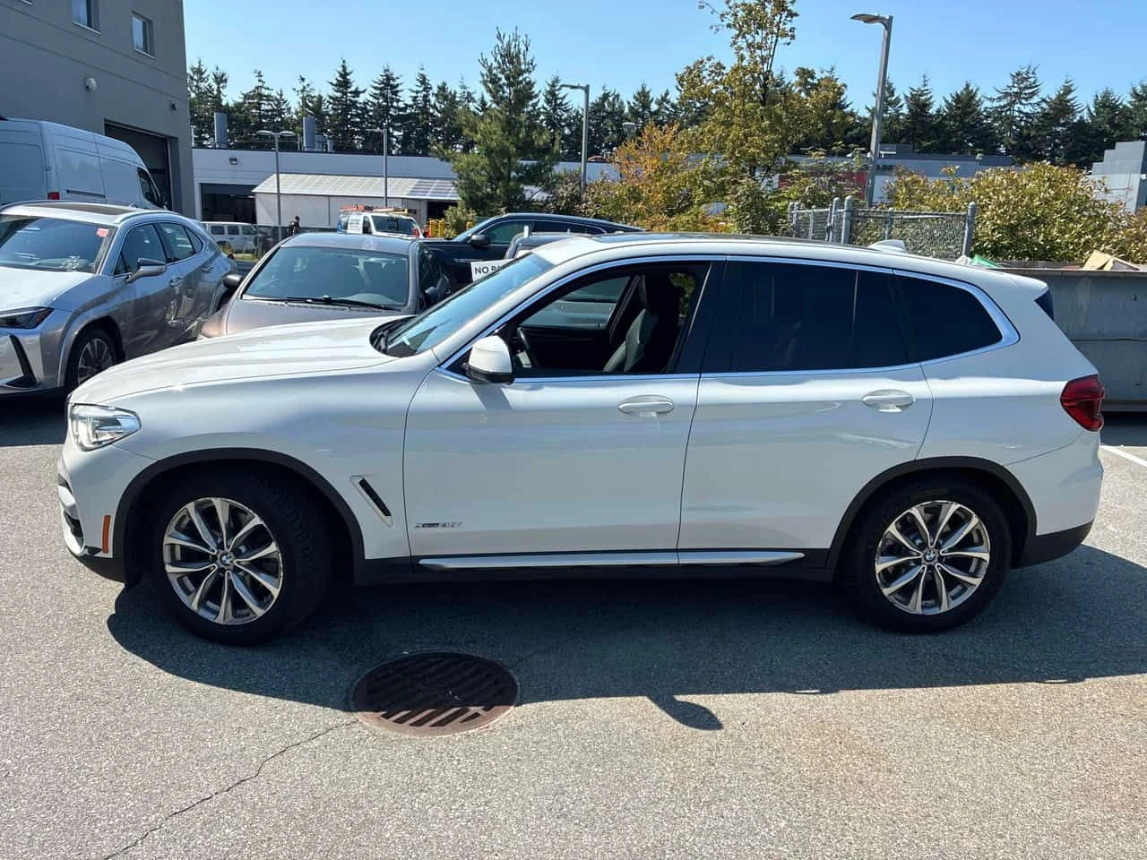 BMW X3 * xDrive30i * ЛИЦЕНЗИРАН ДИЛЪР * CARFAX, снимка 2 - Автомобили и джипове - 55648278
