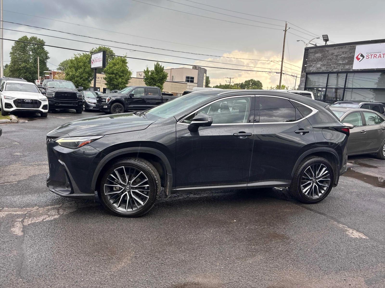 Lexus NX 450 * 450h+ * CARFAX * ОПЦИЯ ЗА ФИНАНСИРАНЕ, снимка 15 - Автомобили и джипове - 55932260