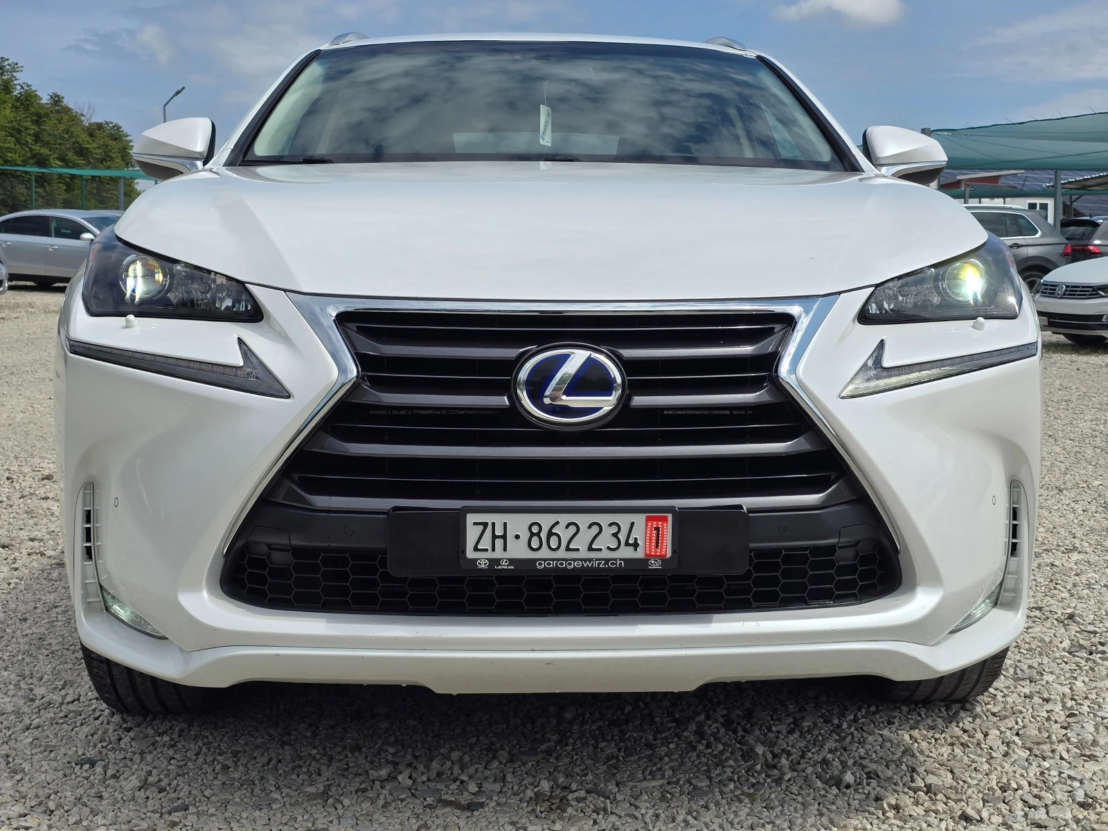 Lexus NX 300h 2.5/HYBRID/4X4/197H.P, снимка 2 - Автомобили и джипове - 55945082