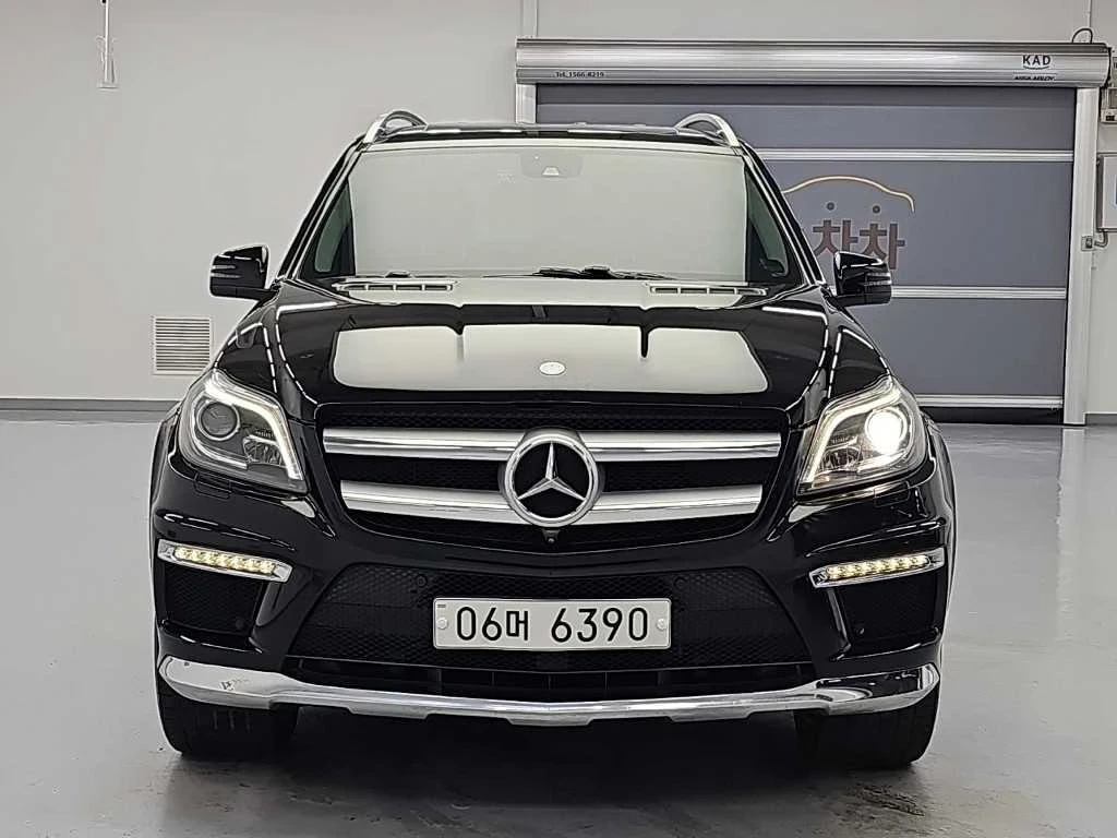 Mercedes-Benz GL 400 3.0 * Airmatic * 360 Camera * 7 Места * , снимка 2 - Автомобили и джипове - 56018873