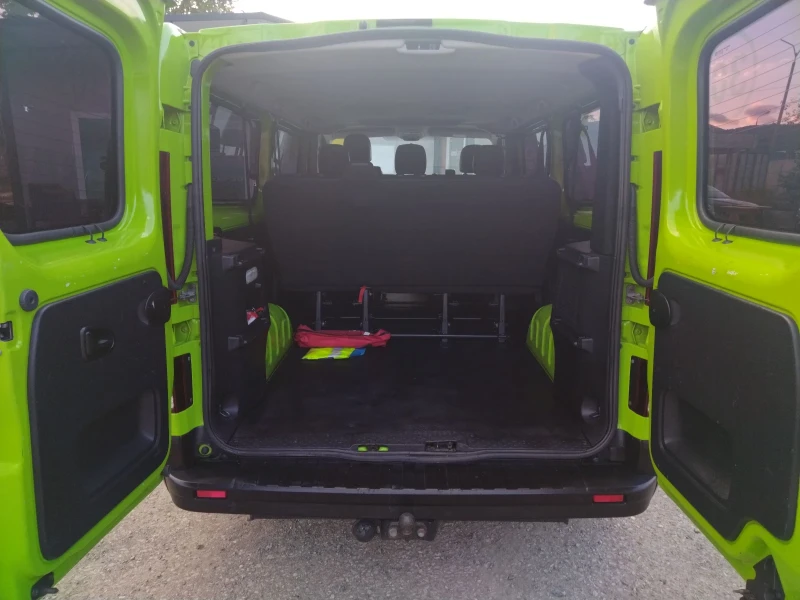 Renault Trafic 9 места, Long, темпомат, 6 скорости, , снимка 9 - Бусове и автобуси - 52012541