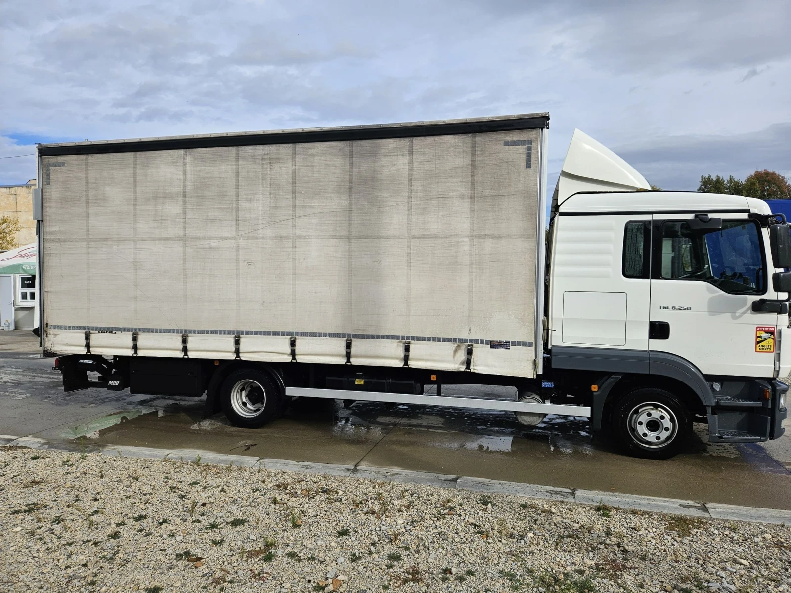 Man Tgl 8.250 4x2 Падащ борд  - изображение 4