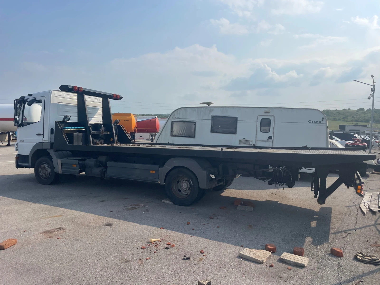 Mercedes-Benz Atego 11900 kg Падащ Борд - изображение 3