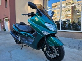  Yamaha T-max