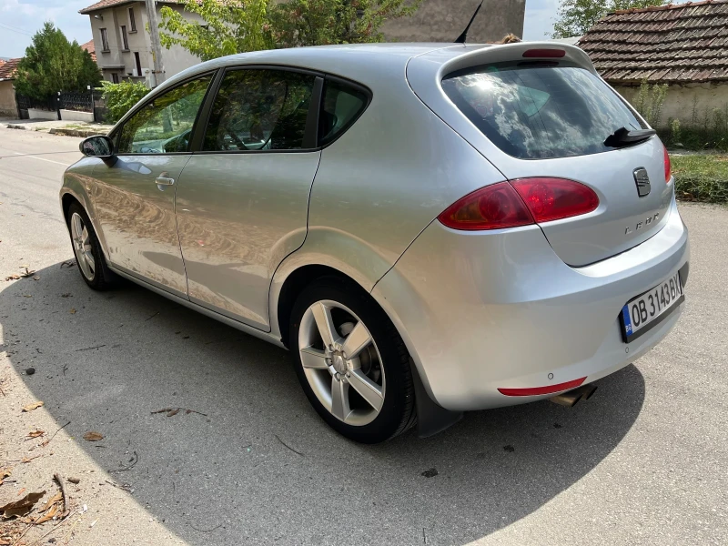 Seat Leon 2.0 140 k.c 6 скорости, снимка 4 - Автомобили и джипове - 47535411