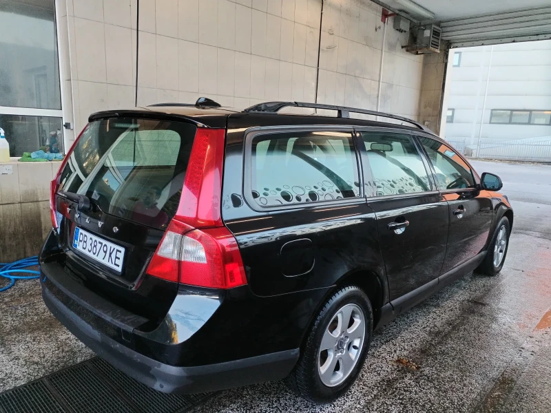 Volvo V70, снимка 2 - Автомобили и джипове - 47685873