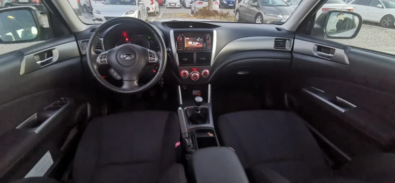 Subaru Forester, снимка 5 - Автомобили и джипове - 47867998