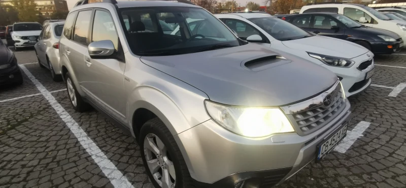 Subaru Forester, снимка 2 - Автомобили и джипове - 47867998