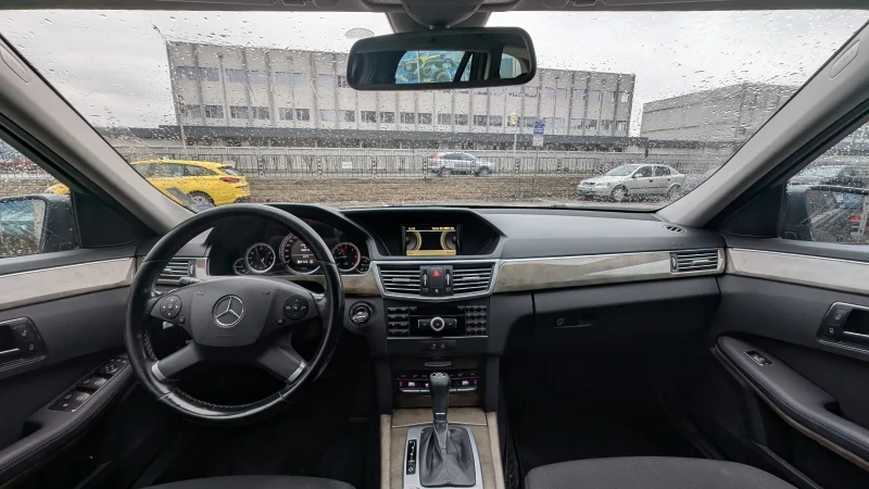 Mercedes-Benz E 250 2.2 CDI 204к.с. Navi Euro5, снимка 8 - Автомобили и джипове - 49337052