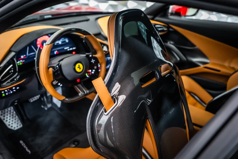 Ferrari 812 Superfast 12 Cilindri Rosso Corsa / Cuoio interior, снимка 14 - Автомобили и джипове - 51512490