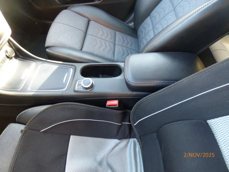 Mercedes-Benz CLA 180, снимка 13 - Автомобили и джипове - 52262974