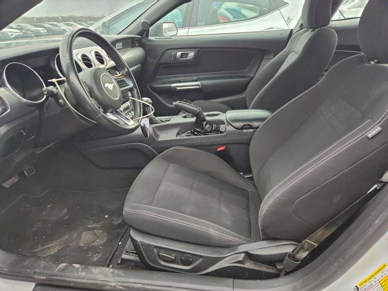 Ford Mustang GT Fastback, снимка 7 - Автомобили и джипове - 53354344