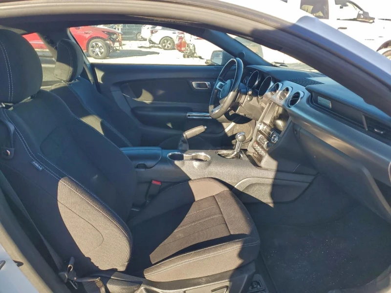 Ford Mustang GT Fastback, снимка 10 - Автомобили и джипове - 53354344