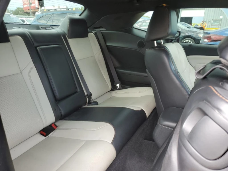 Dodge Challenger 3.6* SXT PLUS* FULL* РЕАЛНИ КМ, снимка 9 - Автомобили и джипове - 53396988