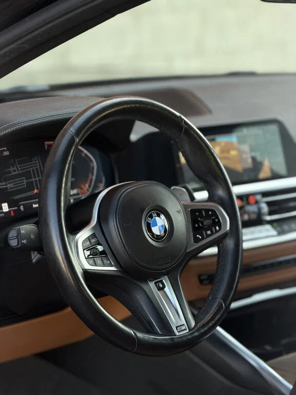 BMW 330 * АВТО КРЕДИТ* ЦЕНА ДО БГ * Сервизна история * , снимка 10 - Автомобили и джипове - 52707299