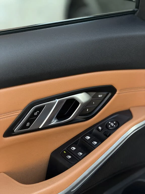 BMW 330 * АВТО КРЕДИТ* ЦЕНА ДО БГ * Сервизна история * , снимка 16 - Автомобили и джипове - 52707299