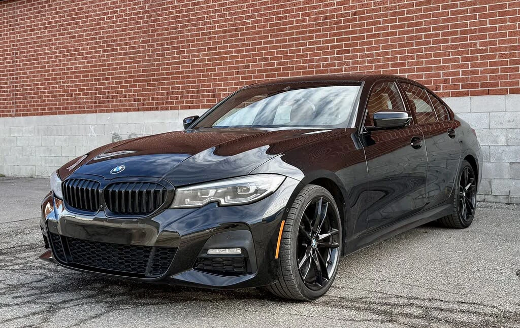 BMW 330 * АВТО КРЕДИТ* ЦЕНА ДО БГ * Сервизна история * , снимка 1