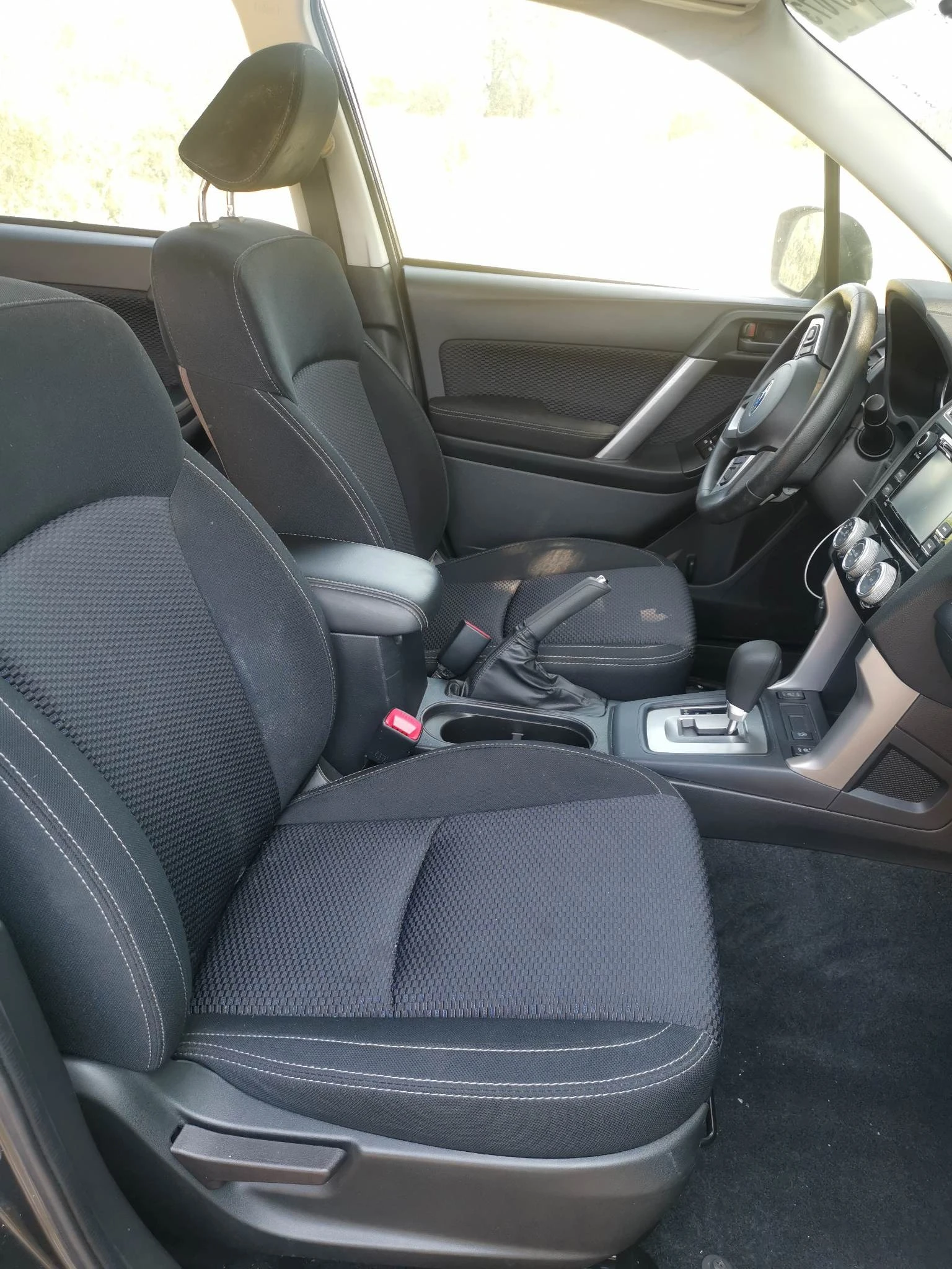 Subaru Forester 2.0 i  | Mobile.bg — изображение 14