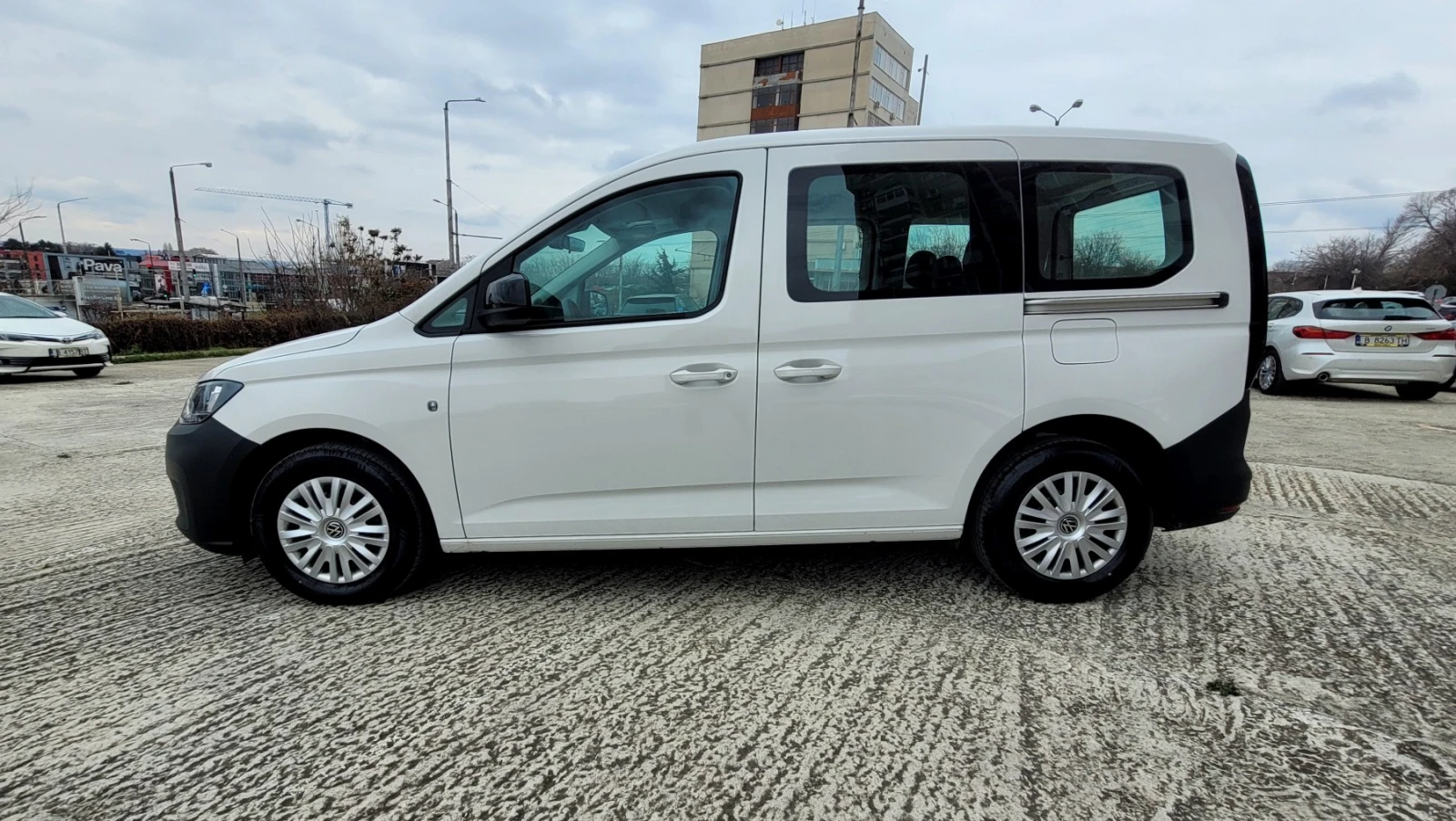 VW Caddy 2.0 TDI 5 места - изображение 8