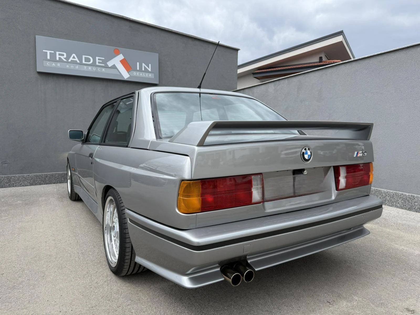 BMW M3 2.3 EVO - изображение 6