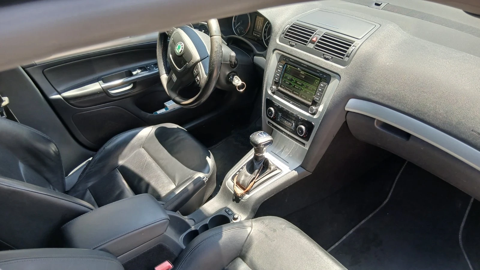 Skoda Octavia VRS 2.0 TSi  - изображение 9
