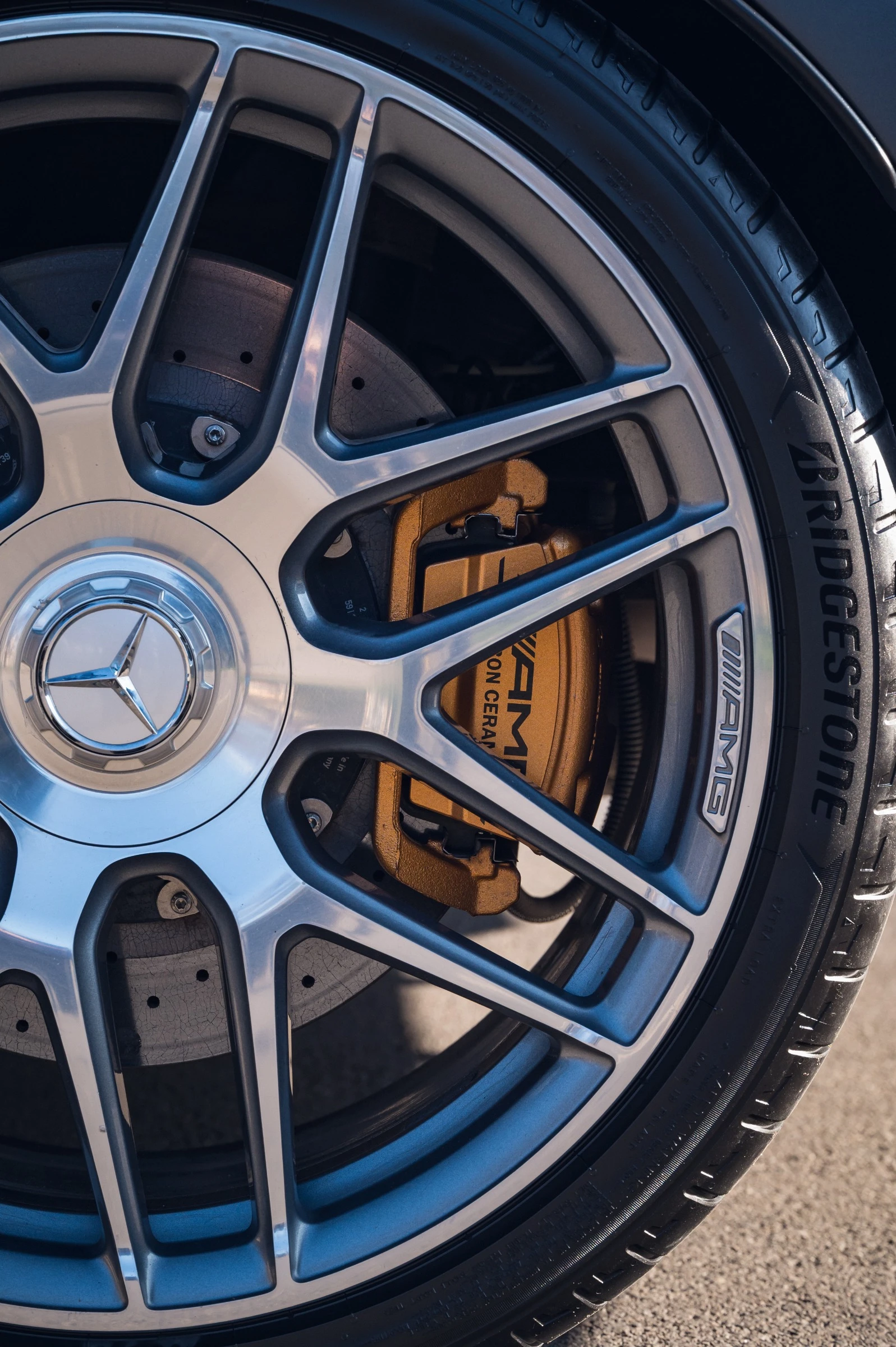 Mercedes-Benz E 63 AMG E63S - изображение 6