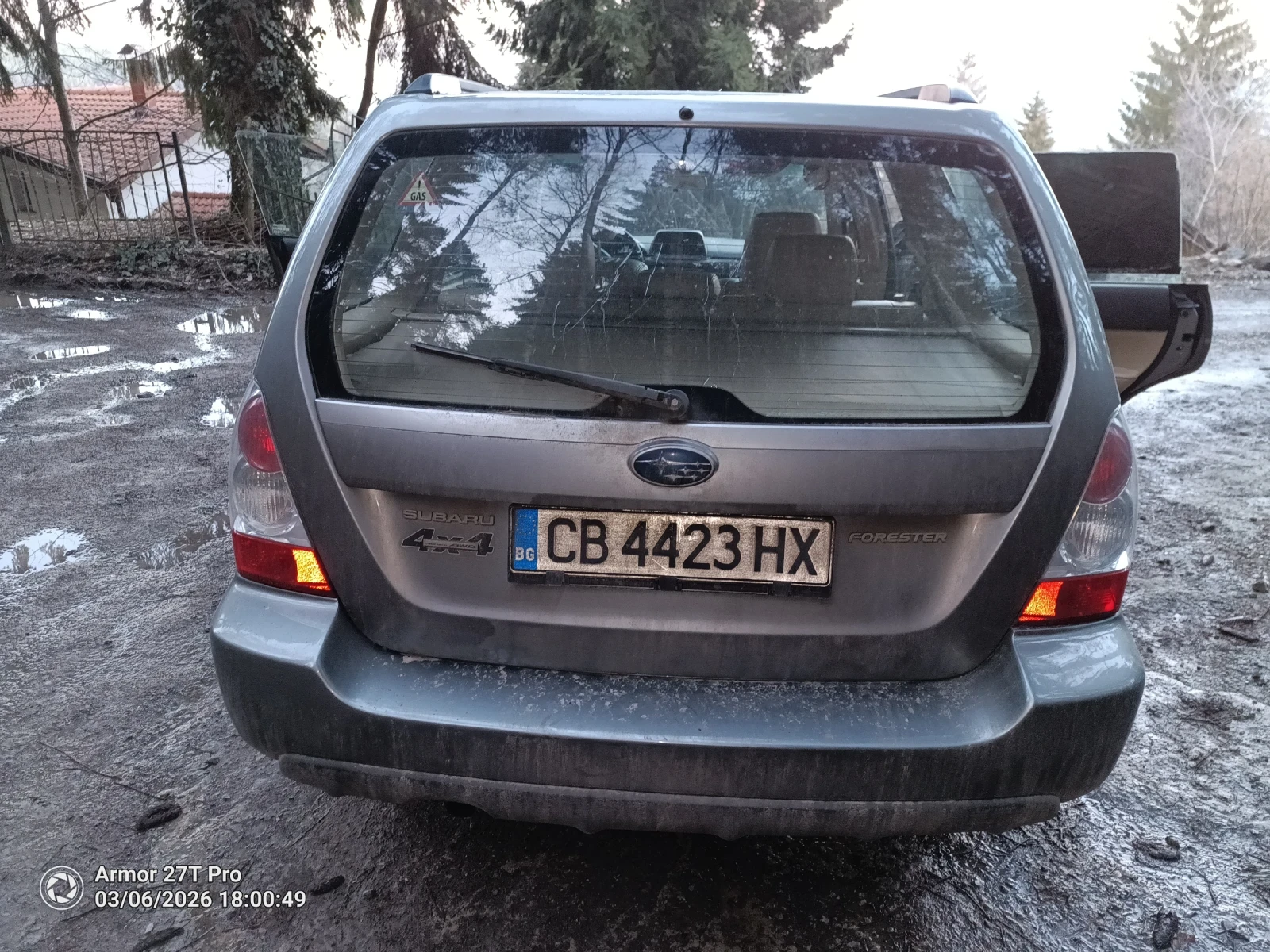 Subaru Forester, снимка 4 - Автомобили и джипове - 53738137