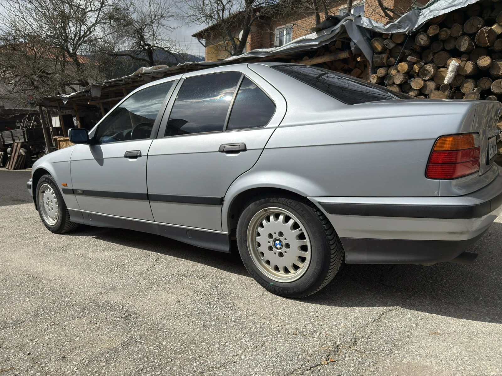 BMW 320 Е36 , снимка 5 - Автомобили и джипове - 53750306