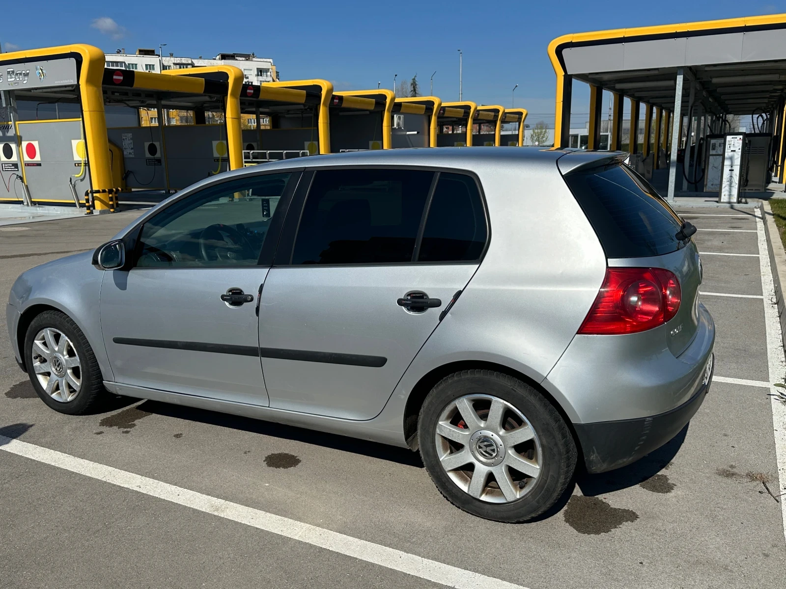 VW Golf GOLF 5, снимка 6 - Автомобили и джипове - 54194045