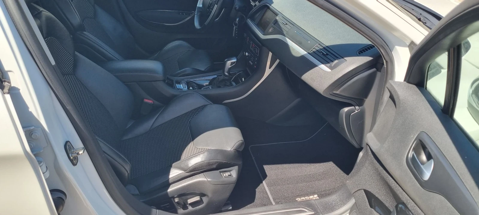 Citroen C5 2.2 Cross Tourer, снимка 14 - Автомобили и джипове - 54367355