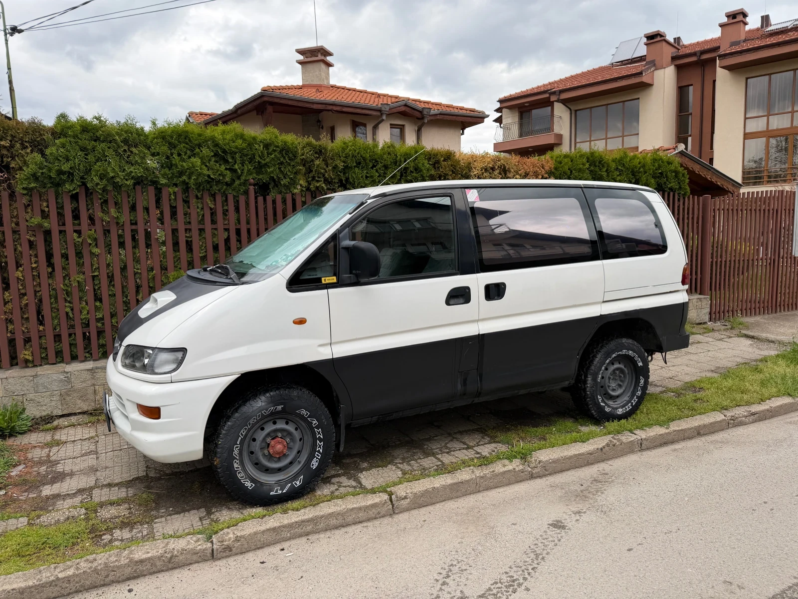 Mitsubishi Space gear 4x4 2.5 TD, снимка 2 - Автомобили и джипове - 54392809