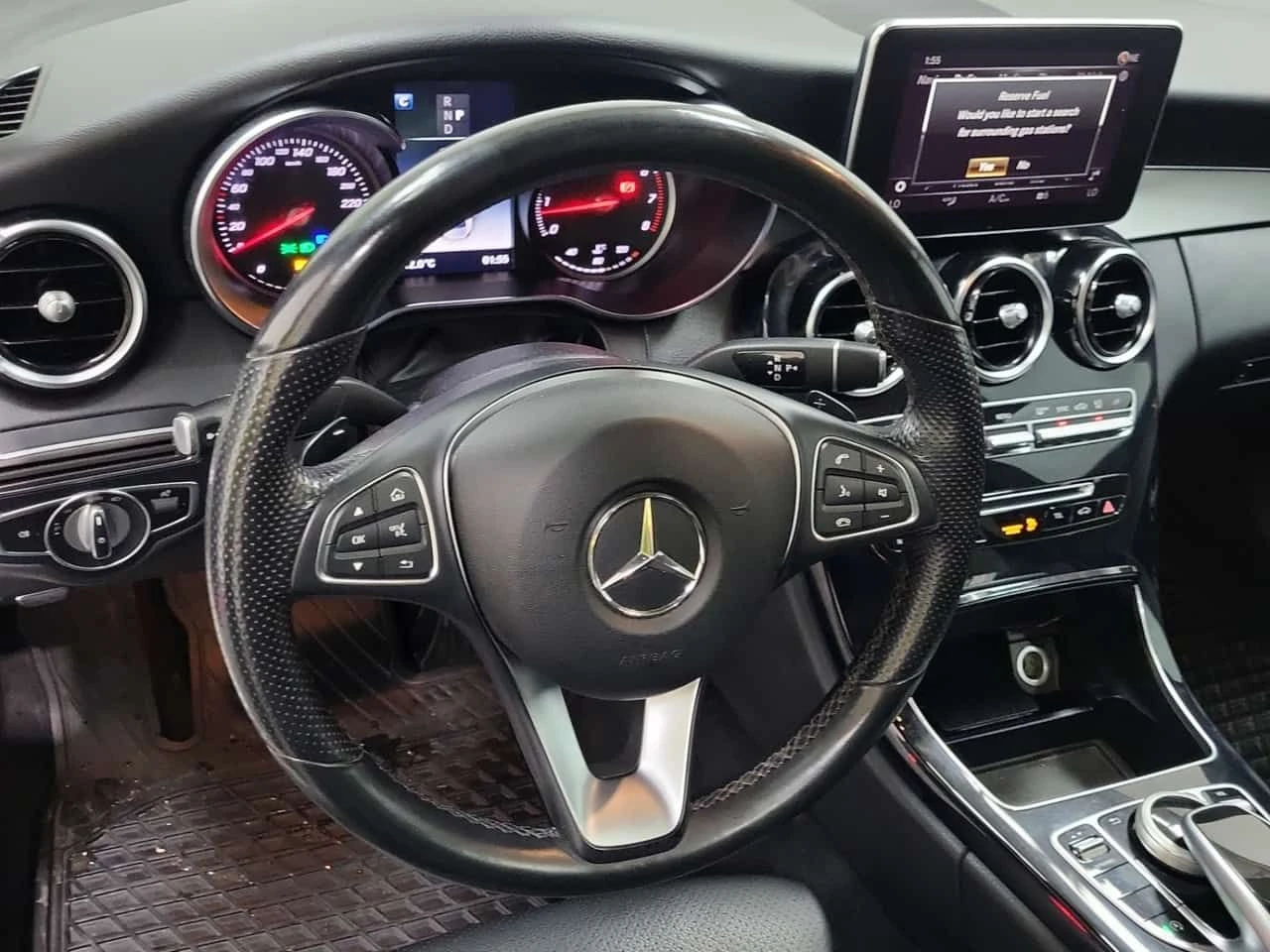 Mercedes-Benz C 300 CARFAX, снимка 16 - Автомобили и джипове - 54509399