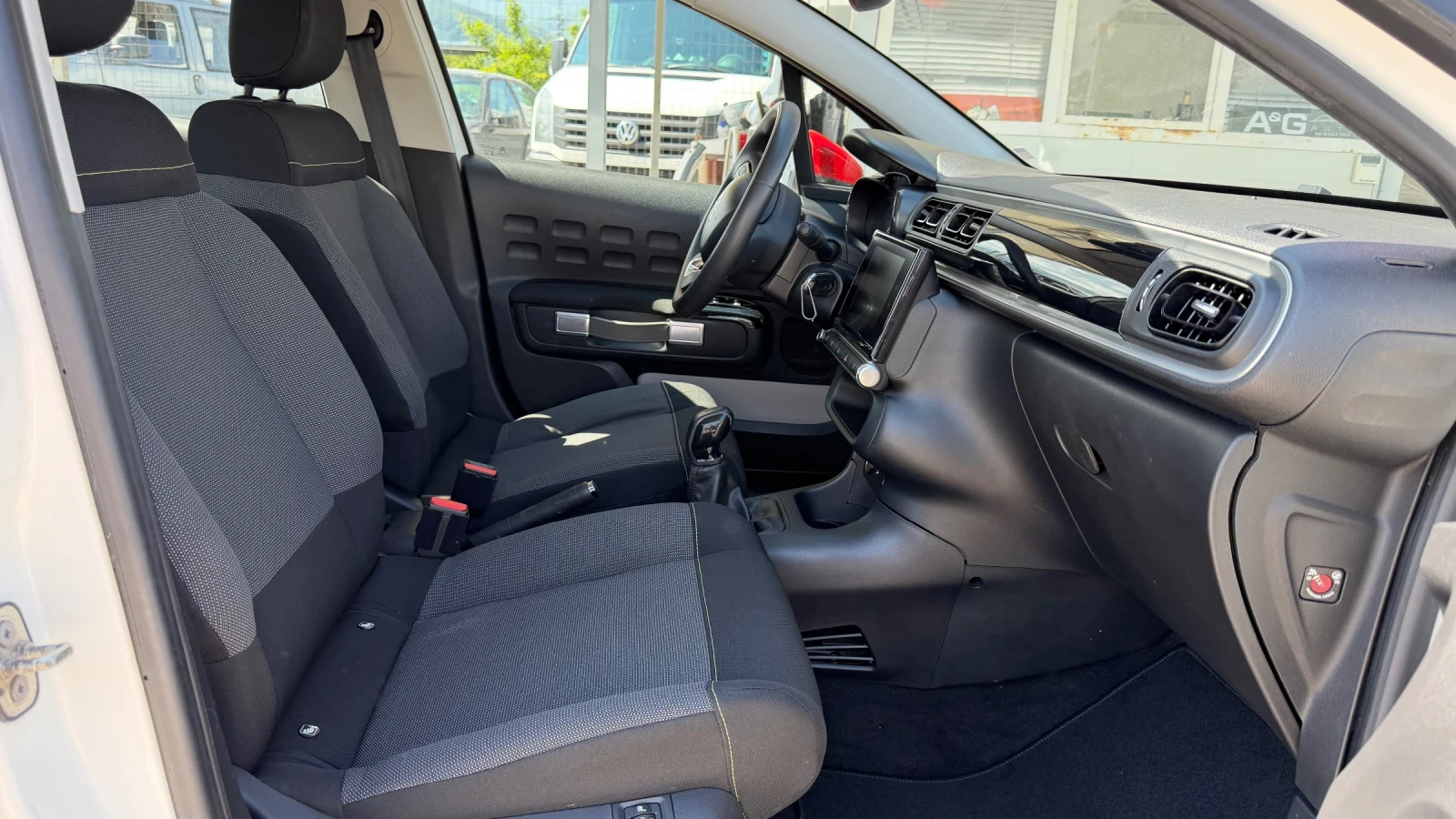 Citroen C3 1.6HDI SERVICE BOOK SHINE, снимка 10 - Автомобили и джипове - 54569143