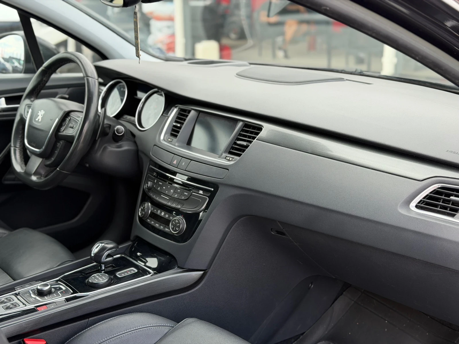 Peugeot 508 2.0 HDi 4x4 /АВТОМАТ/ КОЖА, снимка 8 - Автомобили и джипове - 54902018