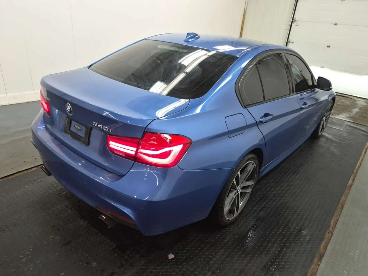 BMW 340 I XDRIVE| HUD| PANO| ПОДГРЕВИ| 2 КЛЮЧА| | , снимка 3 - Автомобили и джипове - 55014052