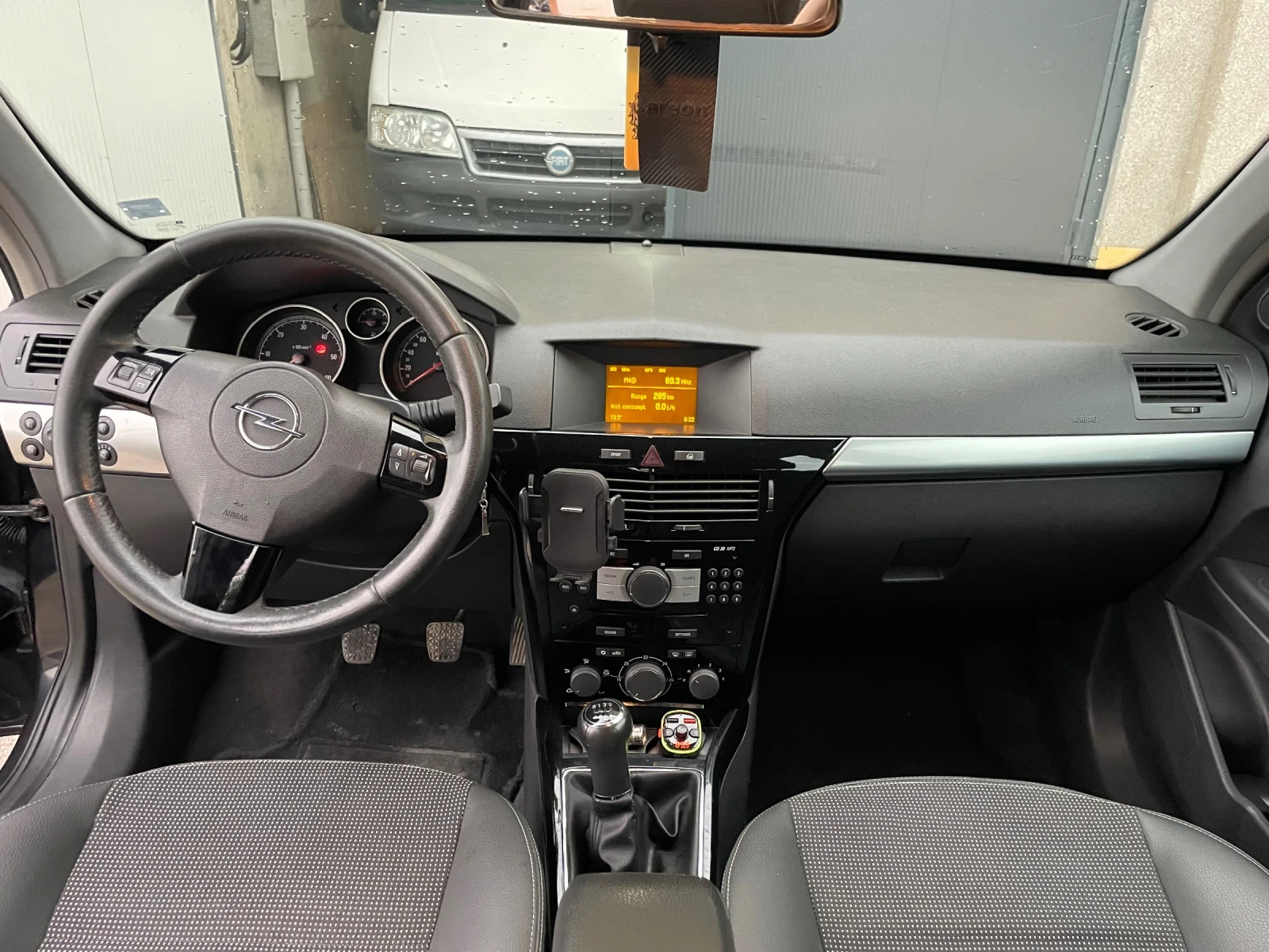 Opel Astra, снимка 9 - Автомобили и джипове - 55385573