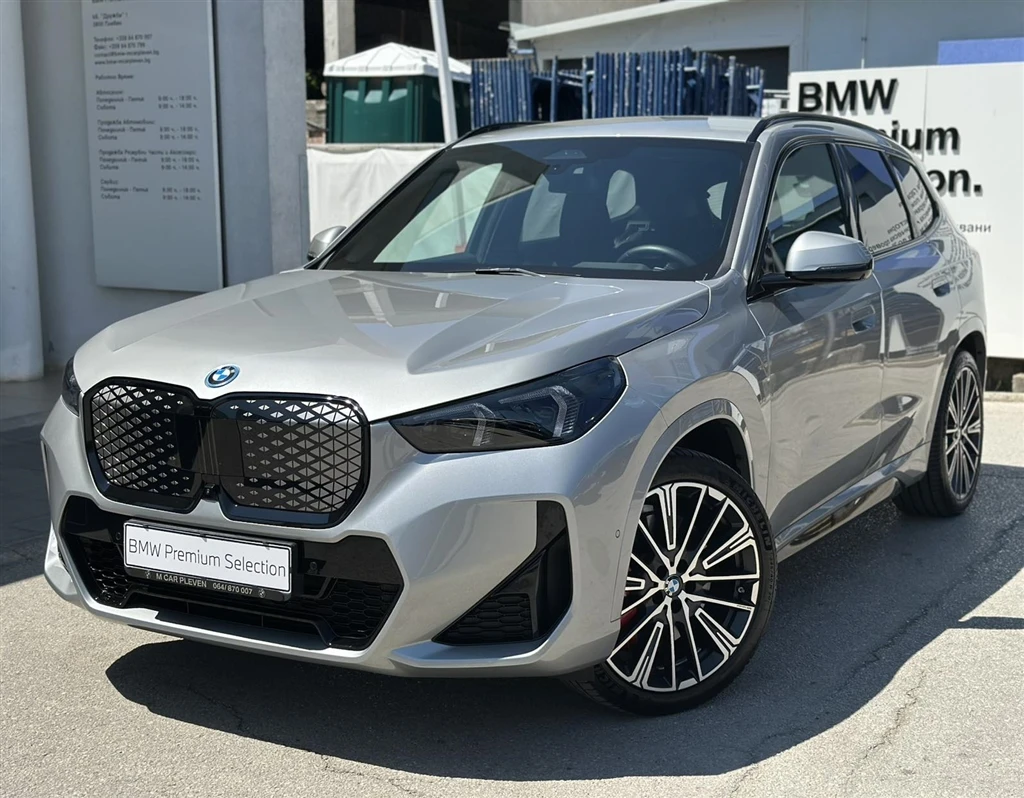 BMW iX1 xDrive30