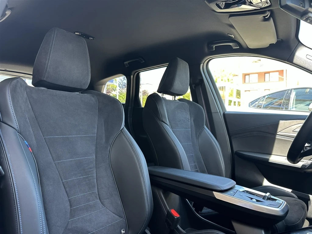 BMW iX1 xDrive30, снимка 11 - Автомобили и джипове - 55448994