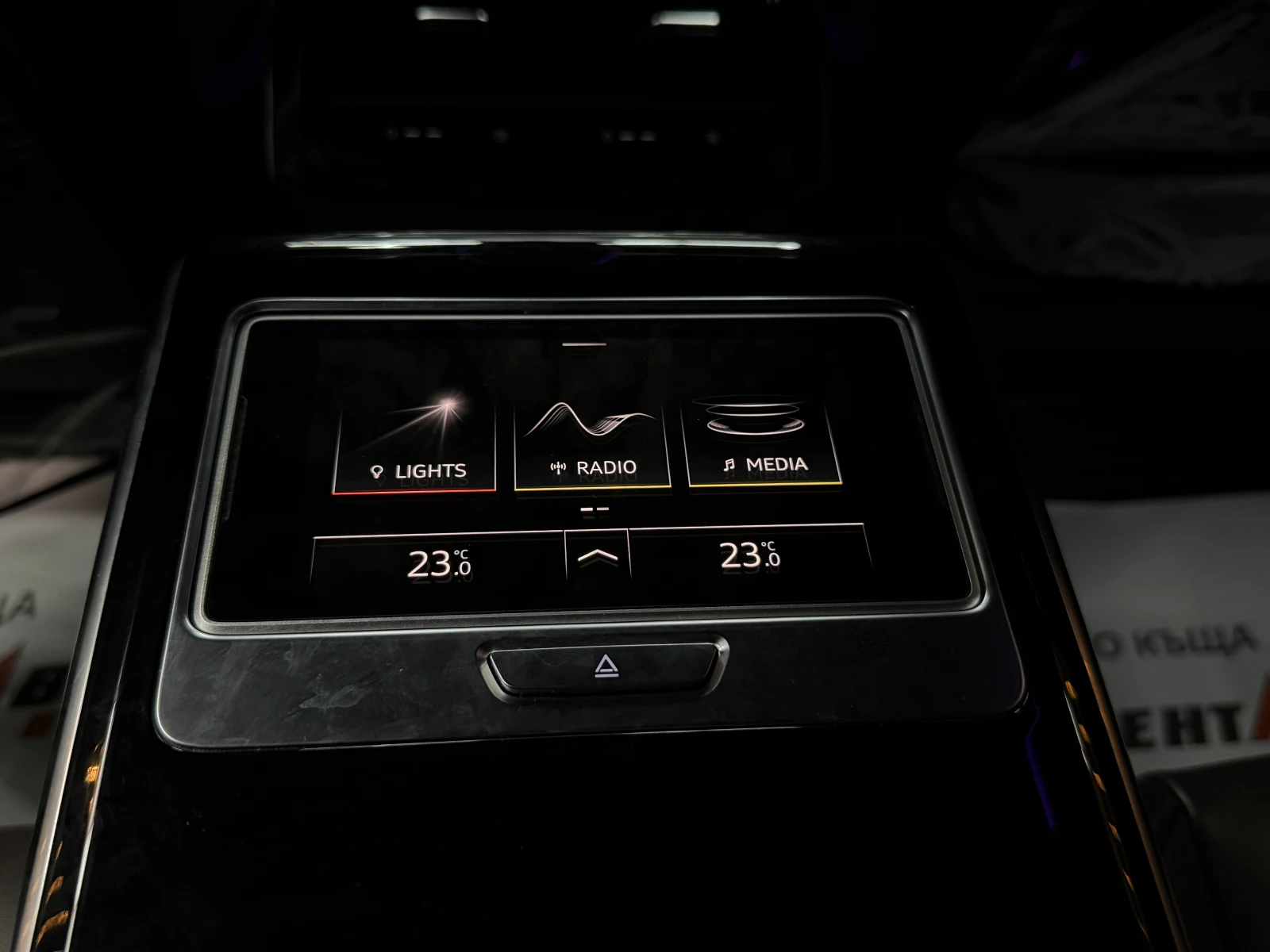 Audi A8 3.0tdi/Реални километри, снимка 10 - Автомобили и джипове - 55623536