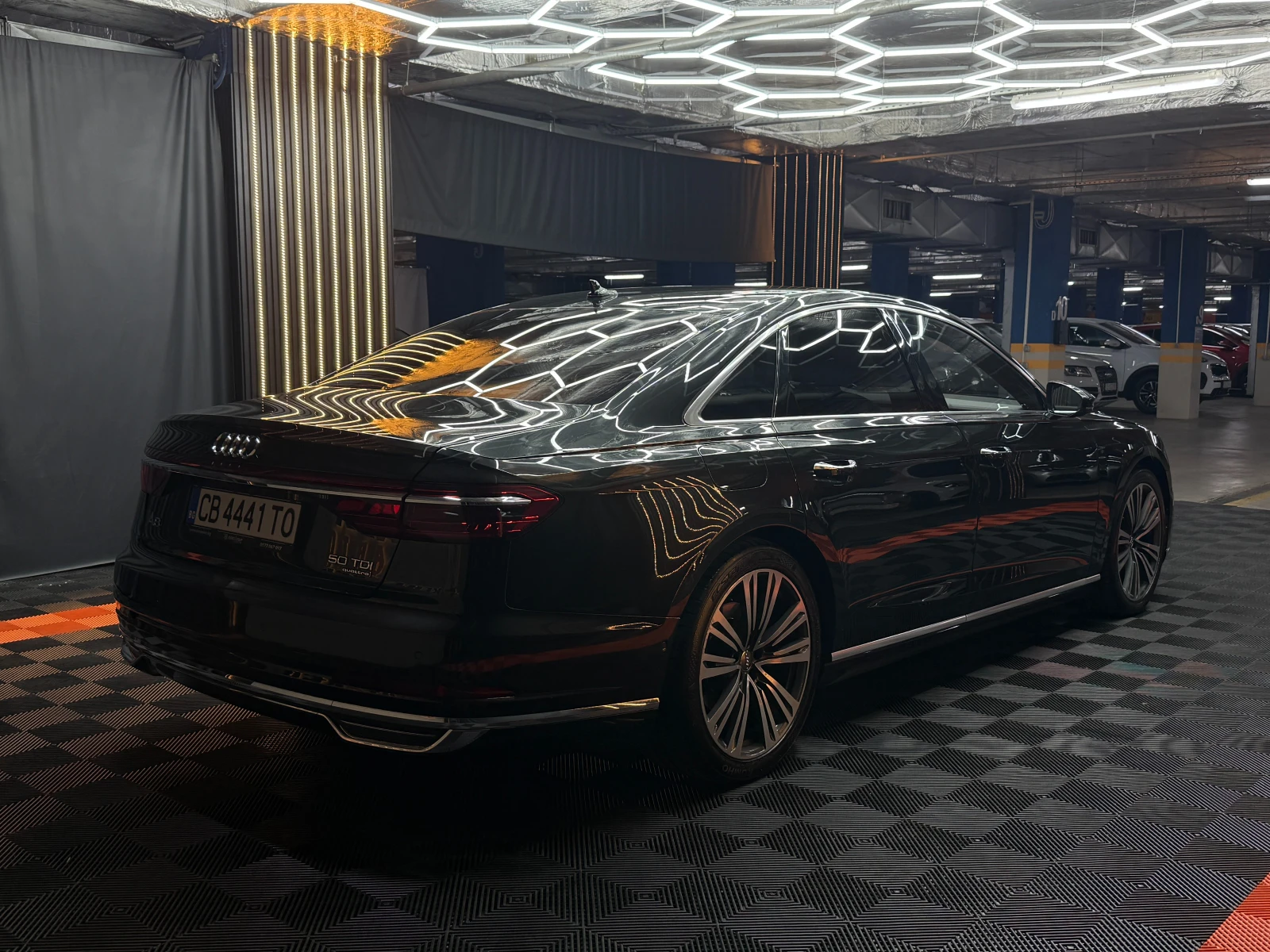 Audi A8 3.0tdi/Реални километри, снимка 4 - Автомобили и джипове - 55623536