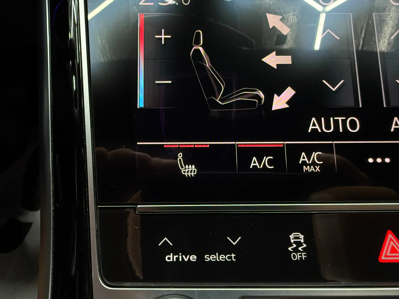 Audi A8 3.0tdi/Реални километри, снимка 15 - Автомобили и джипове - 55623536