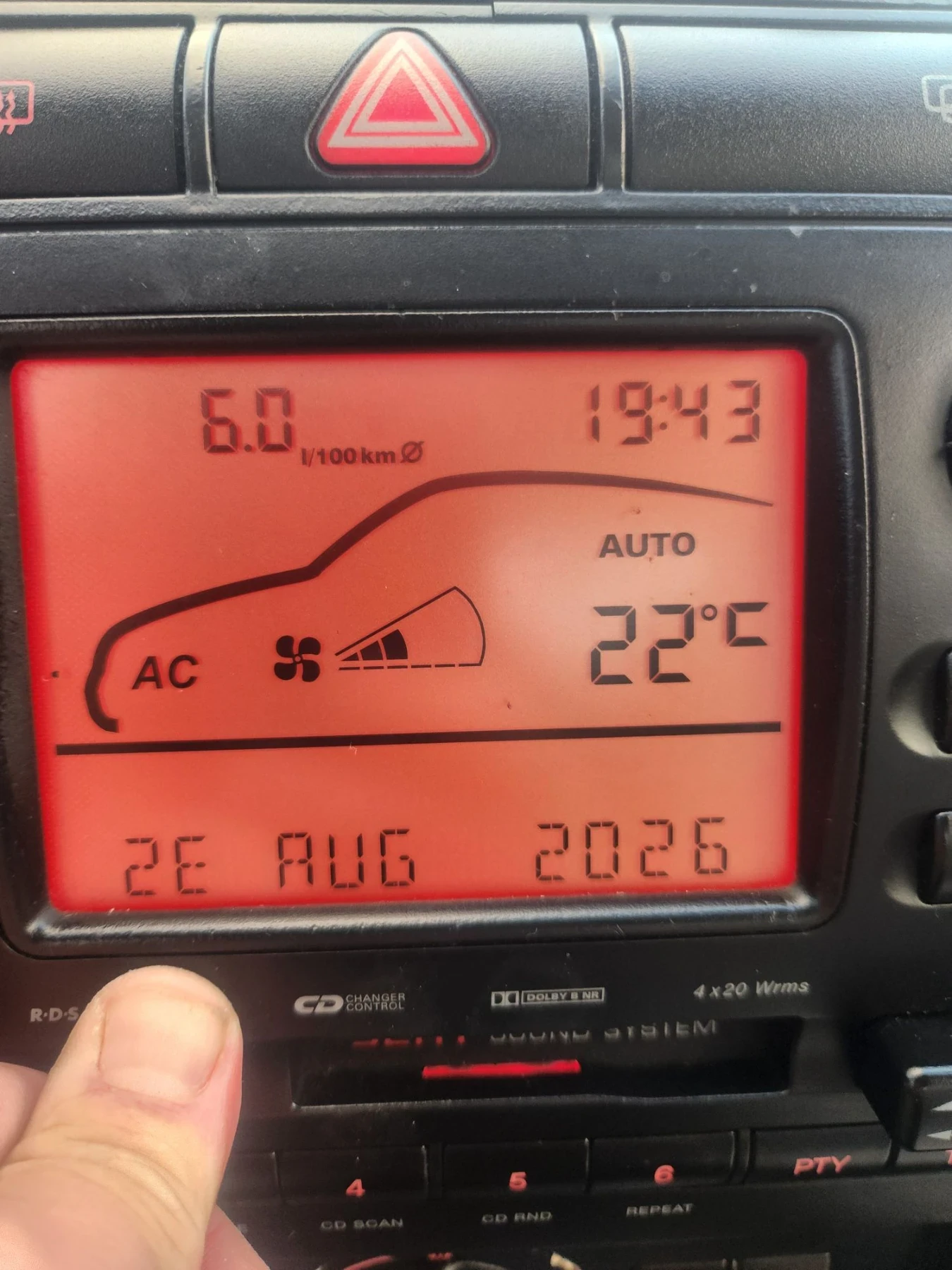 Seat Ibiza, снимка 16 - Автомобили и джипове - 55827439