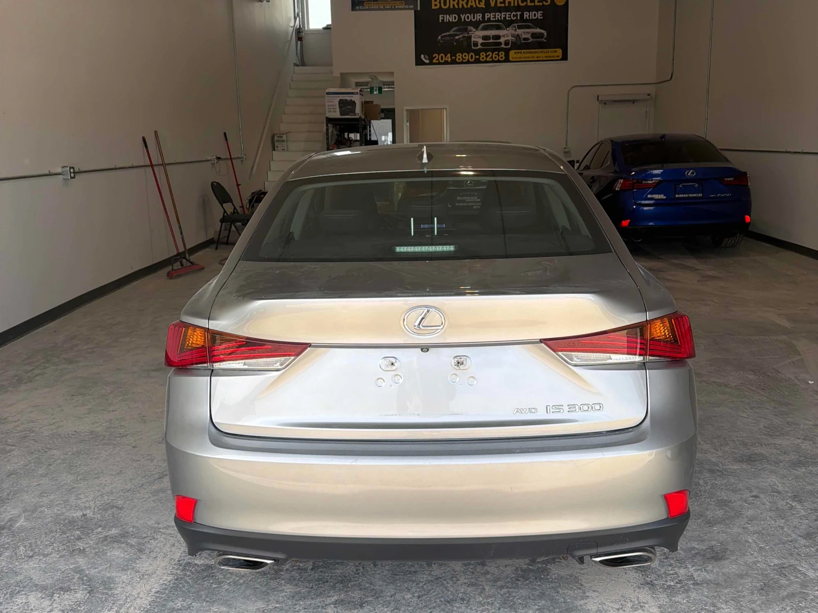 Lexus IS 300 * CARFAX * ��� ������������ ������ | Mobile.bg � ����������� 3